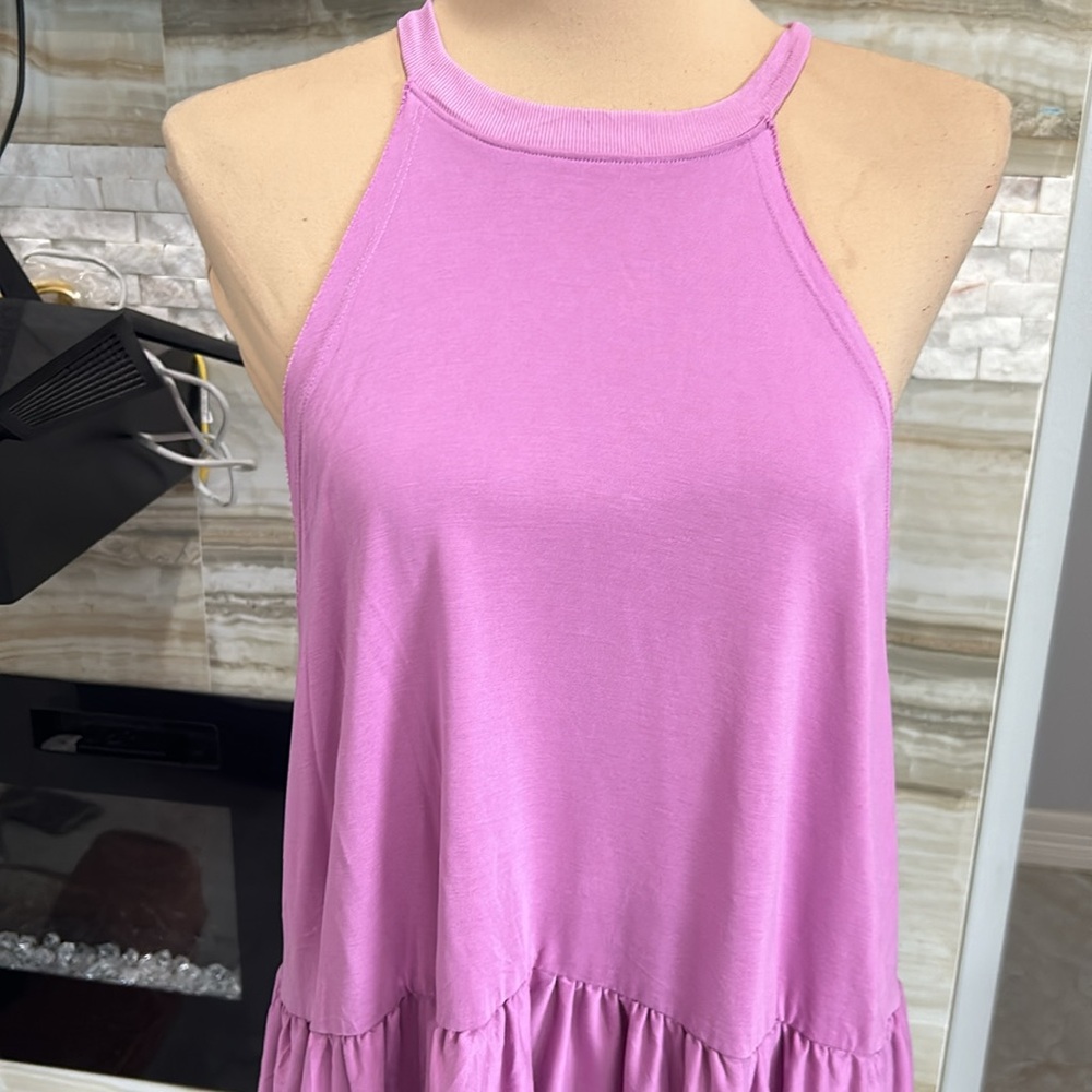 Kimchi Blue High Neck Ruffle Bottom Top. Size M (221) - Picture 4 of 11